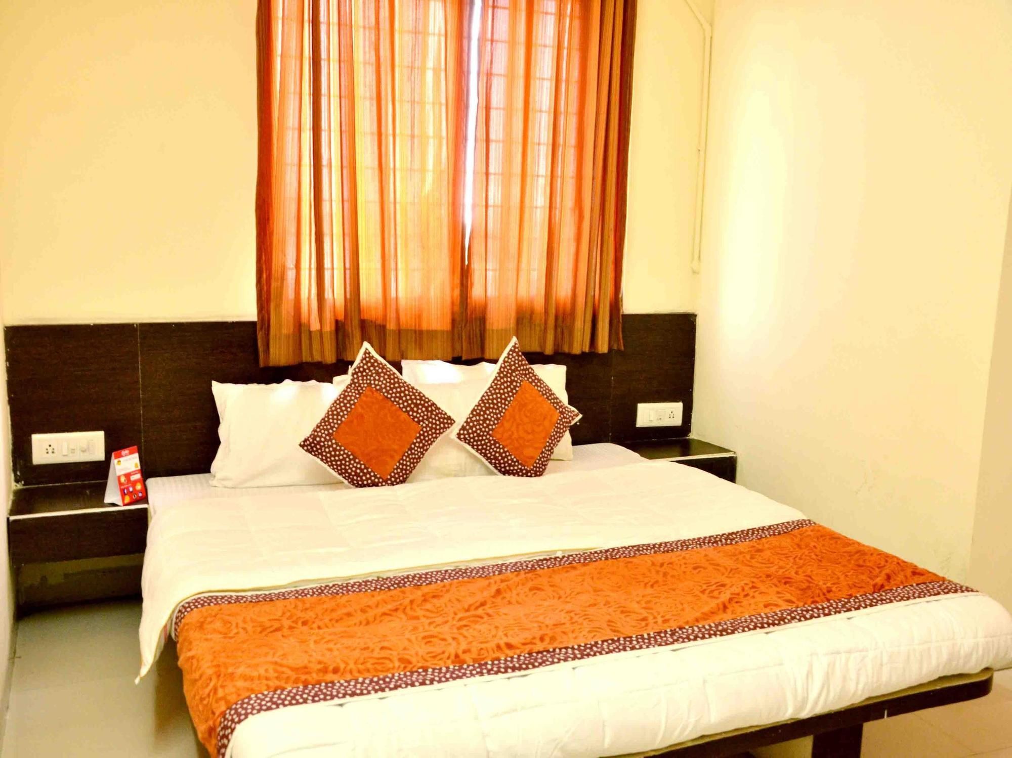 Hotel Vijay Nagar อินดอร์ ภายนอก รูปภาพ