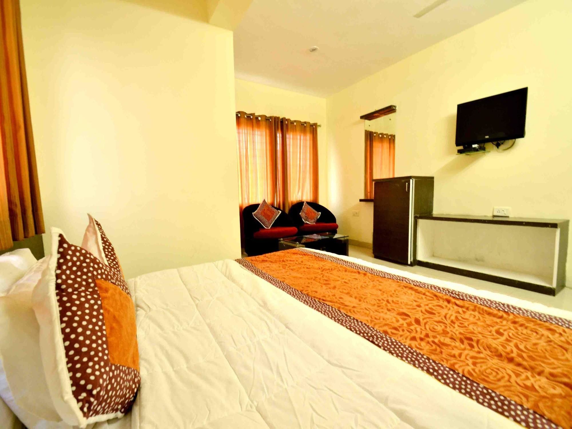 Hotel Vijay Nagar อินดอร์ ภายนอก รูปภาพ