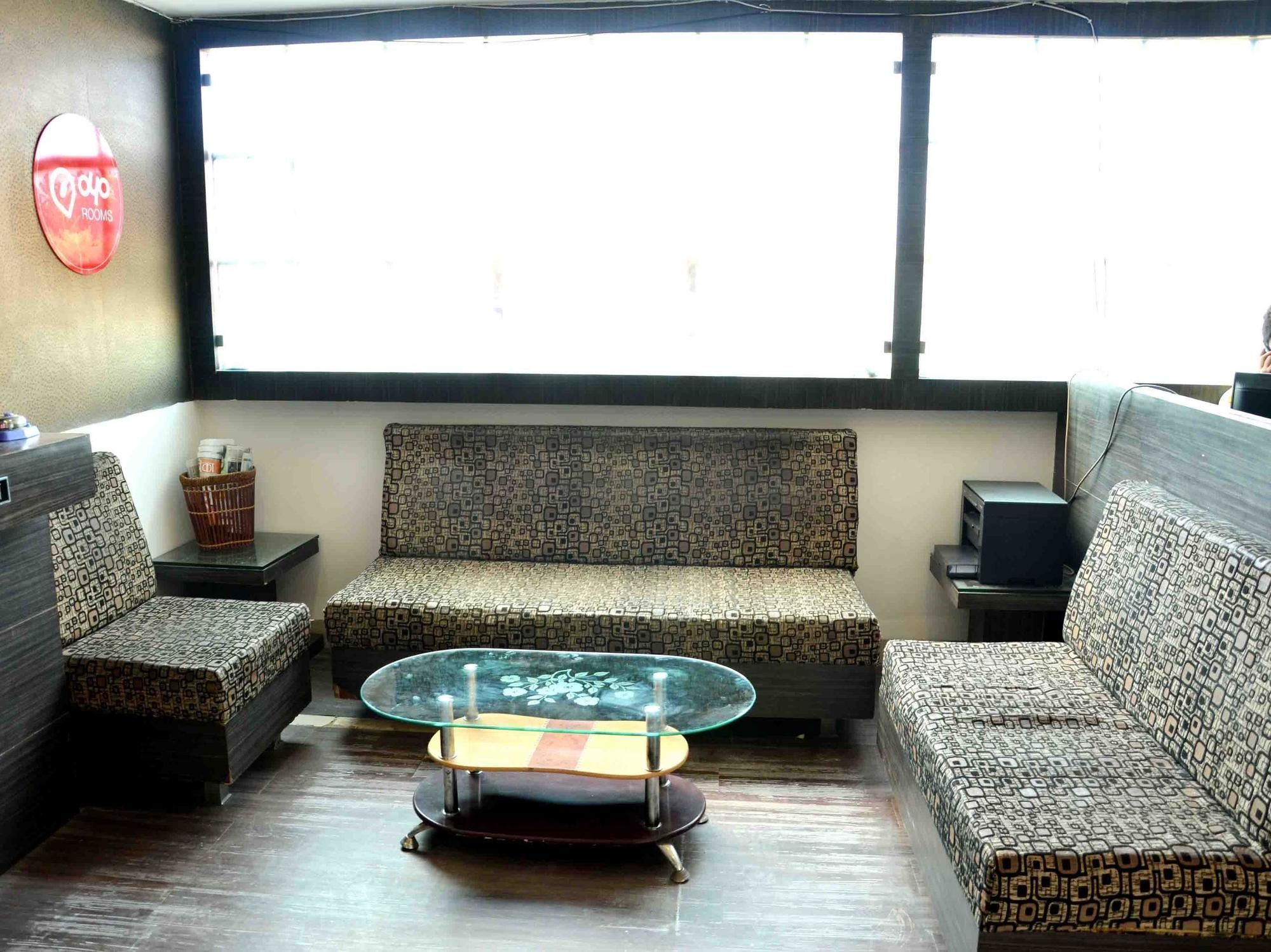 Hotel Vijay Nagar อินดอร์ ภายนอก รูปภาพ